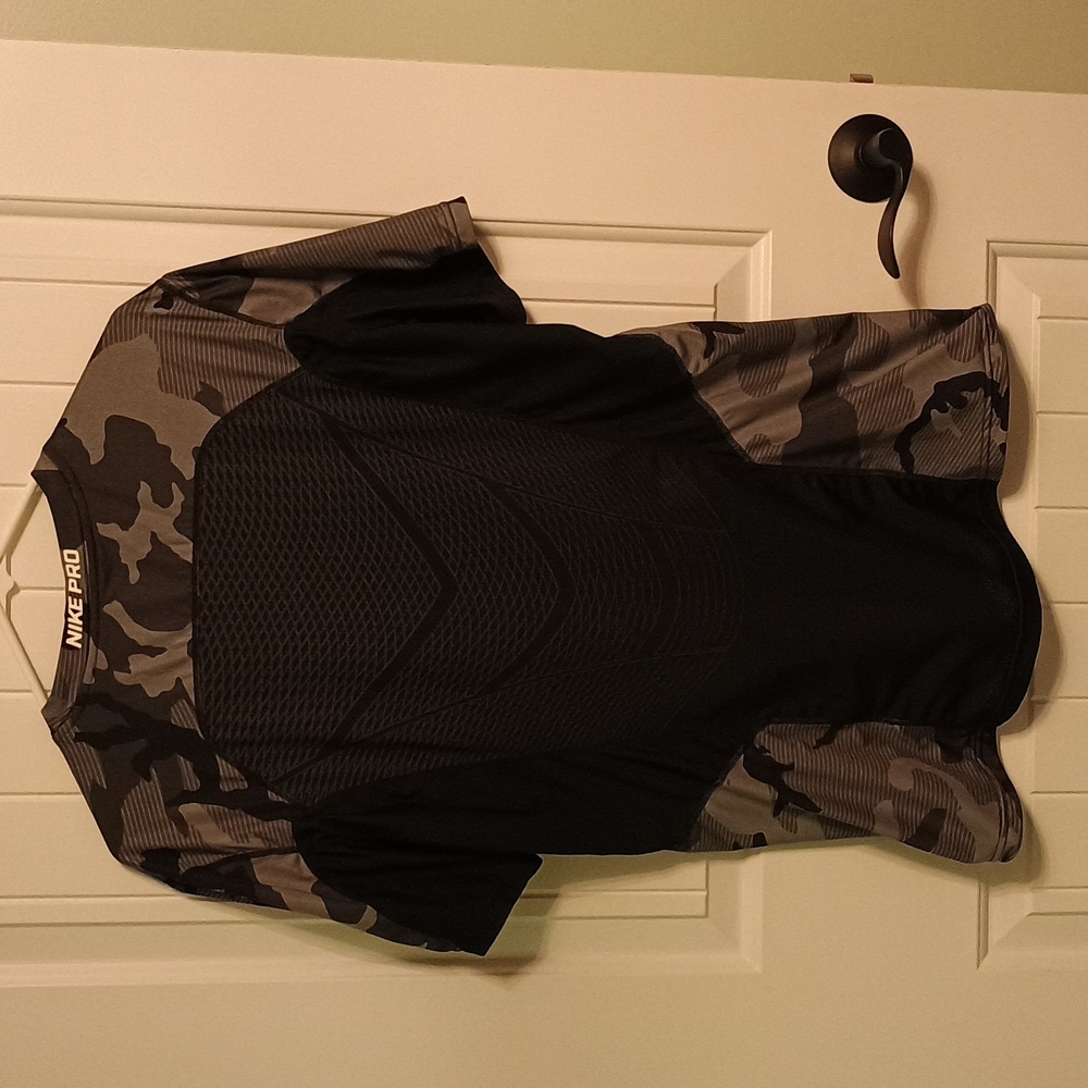 Nike Pro Men's Camouflage T-Shirt - Black and Gray-Size Large - Picture 6 of 8